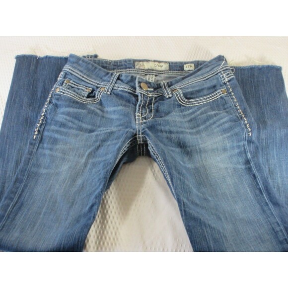 BKE Stella Jeans Blue Jeans 27R Rise 6  Embroidered and Rhinestones - Picture 3 of 7